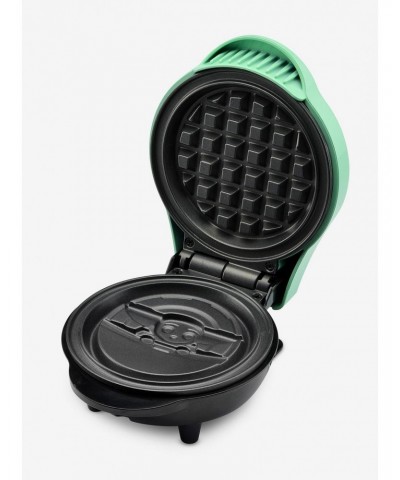 Star Wars The Mandalorian The Child Mini Waffle Maker $14.05 Merchandises